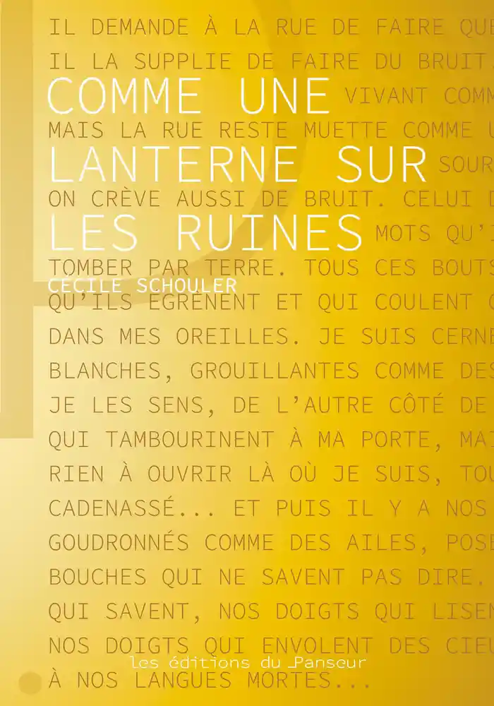 Comme une lanterne sur les ruines